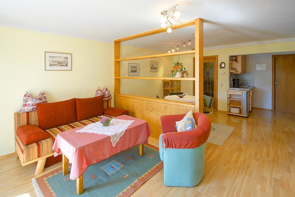 Ferienwohnungen Franziska Hackl Bad Birnbach Zimmer foto